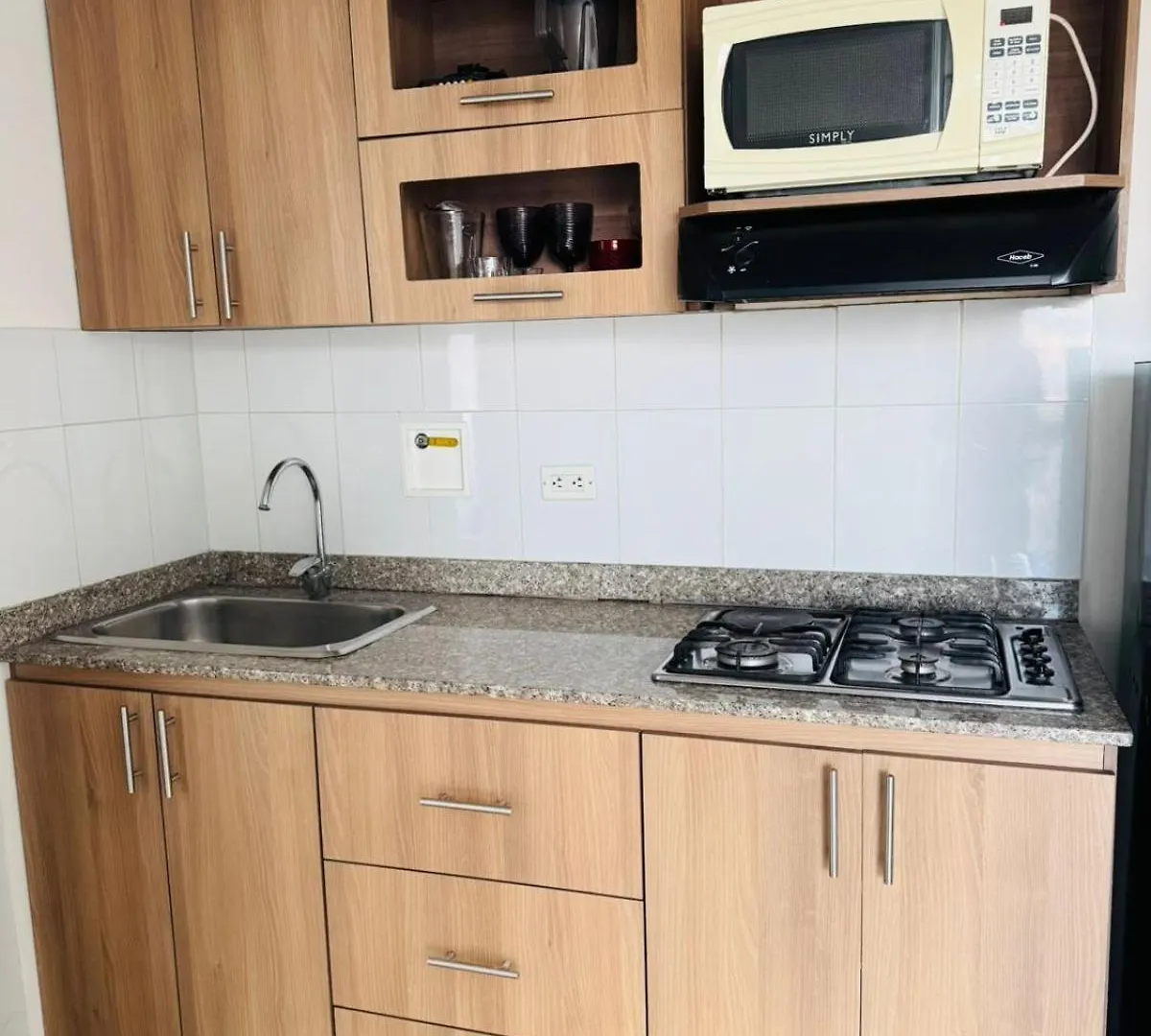 Grandioso Apartaestudio Muy Cerca A Provenza 201 Μεντεγίν 0*,